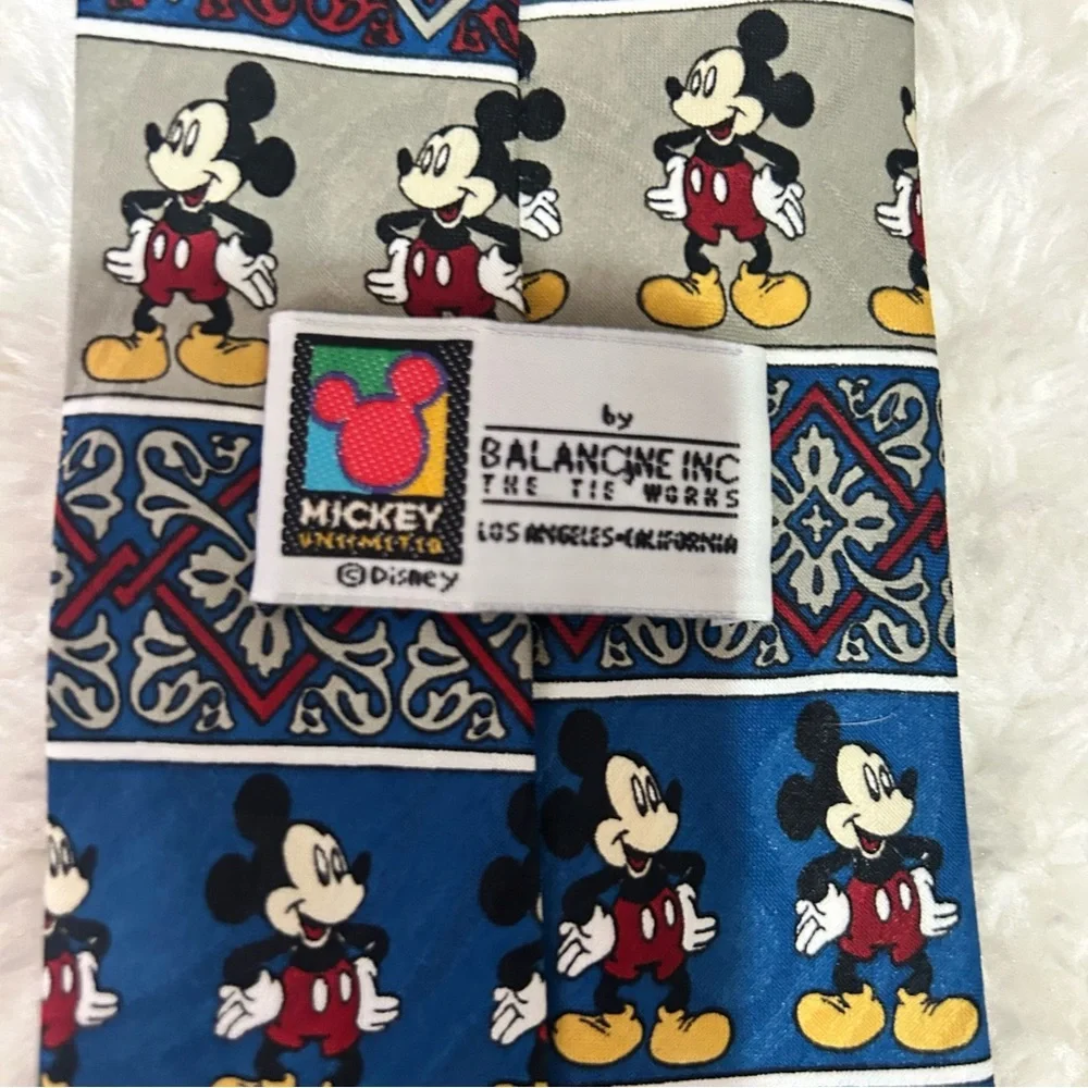 Disney Mickey unlimited men’s necktie